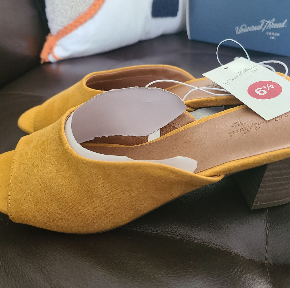 Universal thread shoes